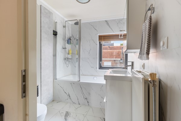 Medium property photo - Sint Jacobsplein 61, 3311 CV Dordrecht